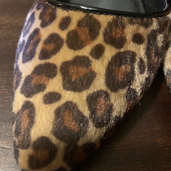 Leopard Ankle Strap Pumps - Picture 5 of 5